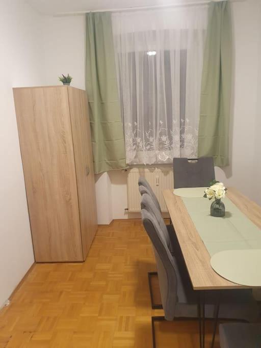 St4 Apartment *